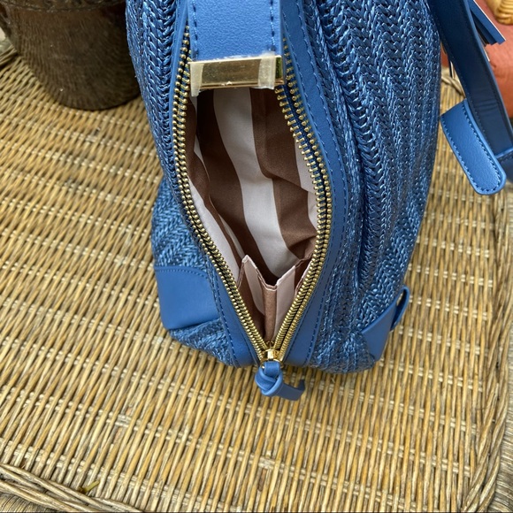 Urban Expressions Blue Woven Straw Tassel Bag - Picture 2 of 7